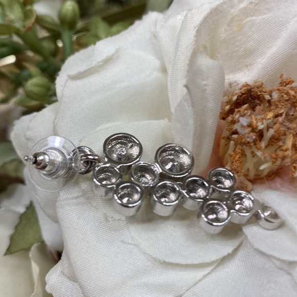 Rhinestone pierced earrings Sparkly! Date night, wedding/1 3/4” EUC - Picture 4 of 5